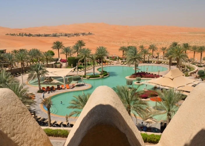 Complete stay in the United Arab Emirates - 9 days - Full day at Atlantis Aquaventure, Lost Chambers and dhow cruise with dinner at the marina. - Journée complète à Atlantis Aquaventure, Lost Chamber et Croisière en Dhow avec diner à la Marina