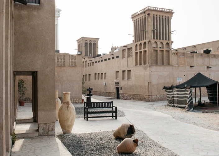 Complete stay in the United Arab Emirates - 9 days - Full day tour of the city of Dubai, classic and modern. - Journée complète de visite de la ville de Dubaï, classique et moderne