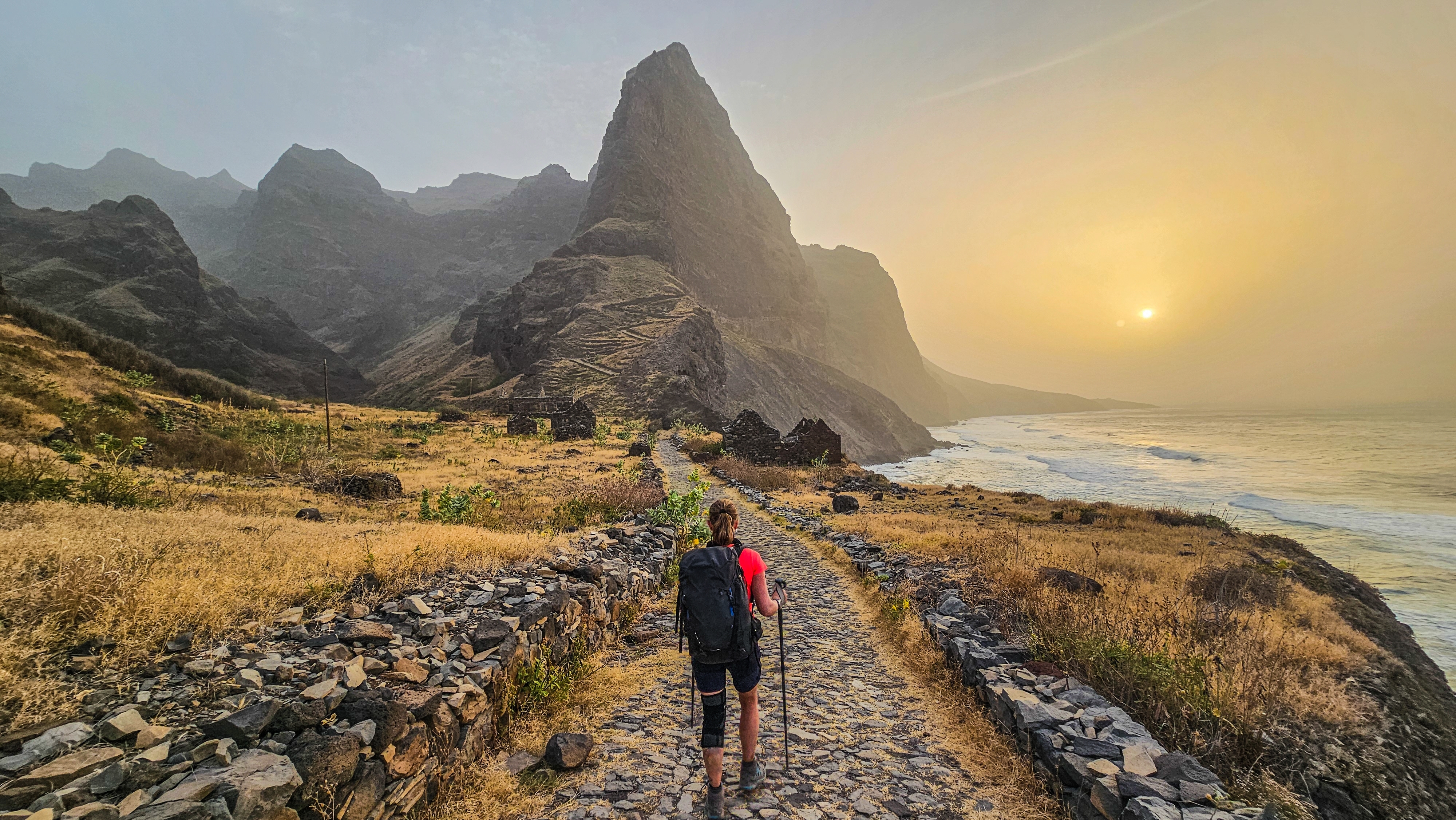 Day4 : Walk along the Coastal Path