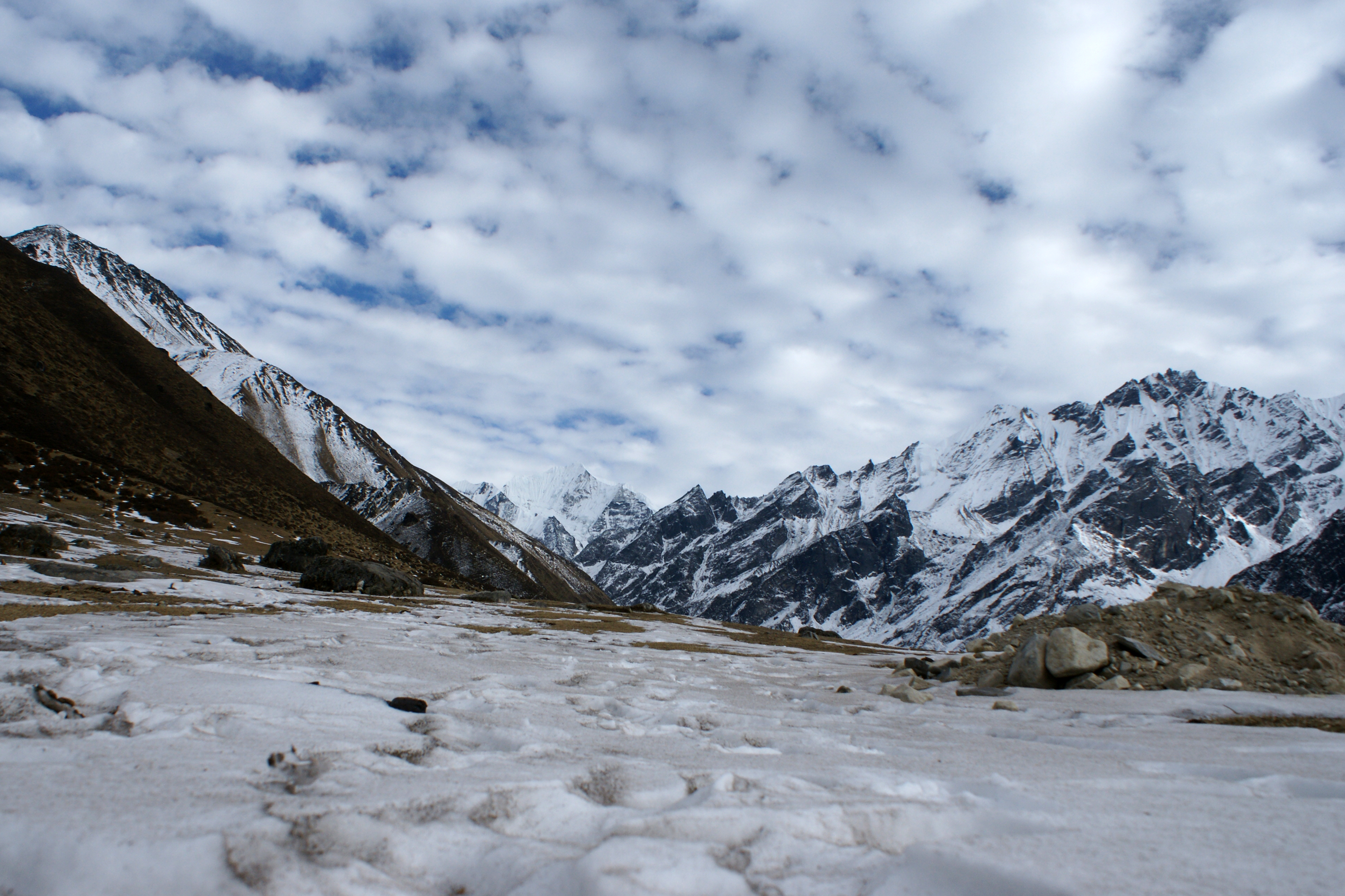 Day10 : Dzonglha to Lobuche (4,930m)