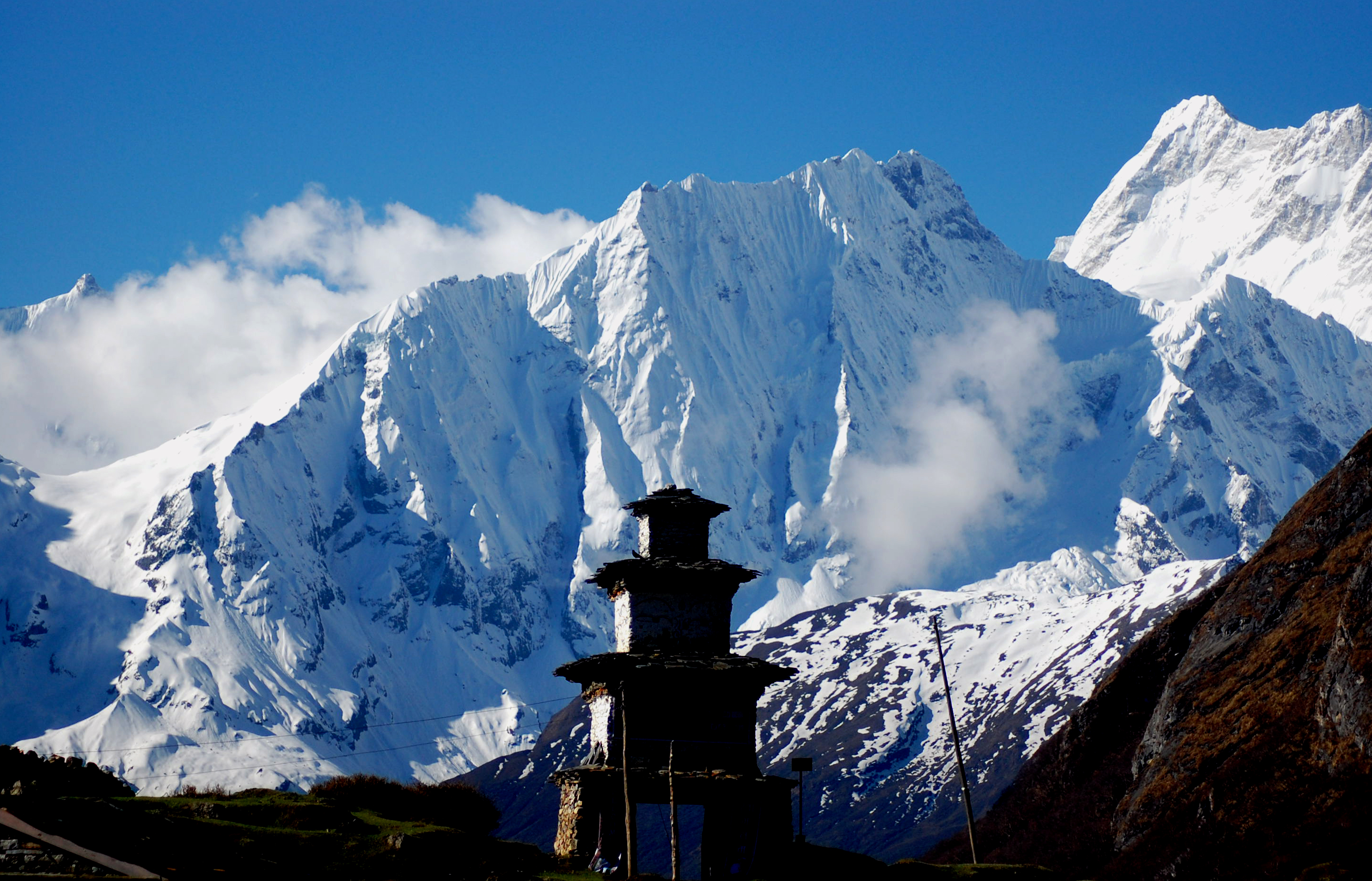 Jour7 : Machhermo à Vallée de Gokyo (4790 m)