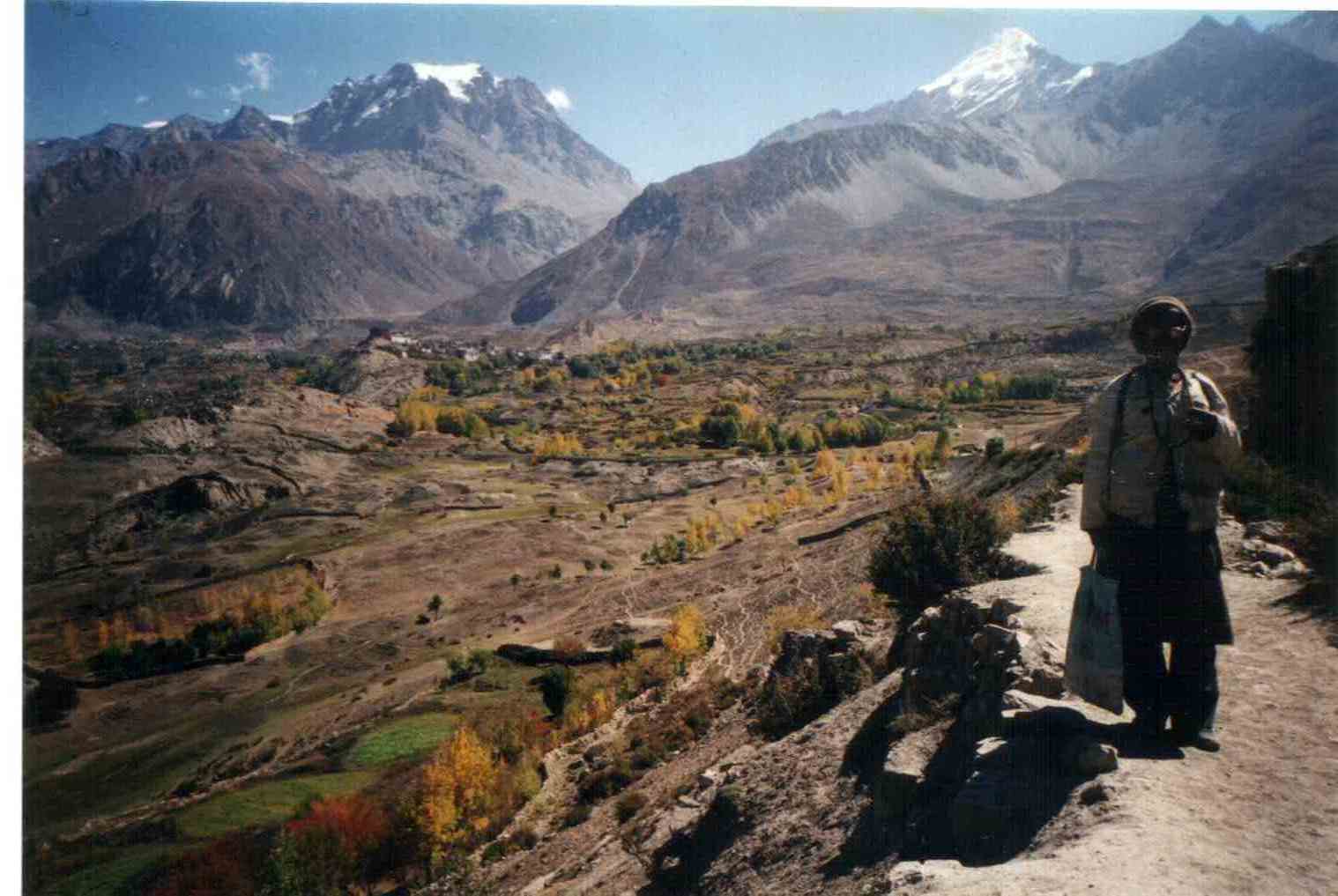 Day15 : Muktinath to Jomsom (7 hours of walking)