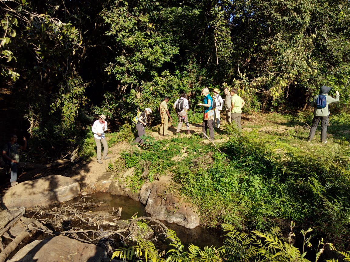 Day4 : Pokhara - Tashi Ling Tibetan Village to Australian Camp (2100 m- walk 3-4 hours)